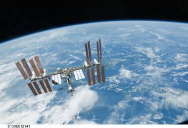 Questa immagine ha l'attributo alt vuoto; il nome del file è thumb-stazione_spaziale_ISS.jpg